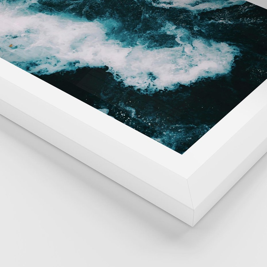 Plakat w ramie 30x40 - Fale w Odcieniach Turkusu - ocean, fale - rama biała