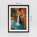 Plakat w ramie 30x40 - Wodospad wśród majestatycznych gór - wodospad, górski - rama czarna