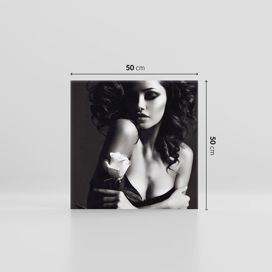 Obraz na płótnie 50x50 - Piękno kobiecego aktu uchwycone - kobieta, akt