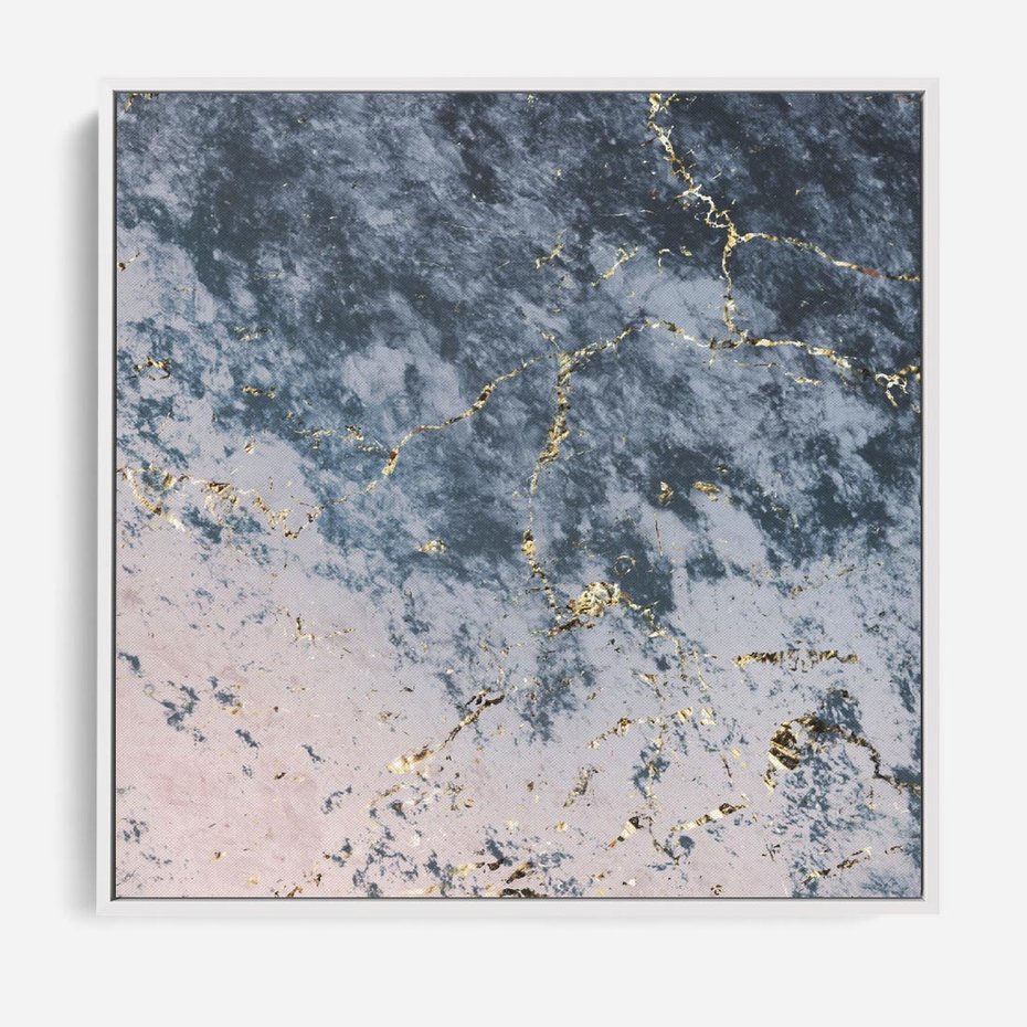 Obraz w ramie 80x80 - Elegancja i Wyrafinowanie - marmur, złoto - rama biała