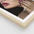 Plakat w ramie 40x50 - Piękno na tipsach - beauty, manicure - rama drewno
