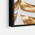 Obraz w ramie 50x70 - Siła Natury - złote, liście - rama czarna
