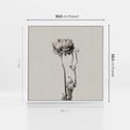 Obraz w ramie 50x50 - Kwiatowa Symfonia w Szarościach - czarno biała odbitka, jak fotografia - rama biała