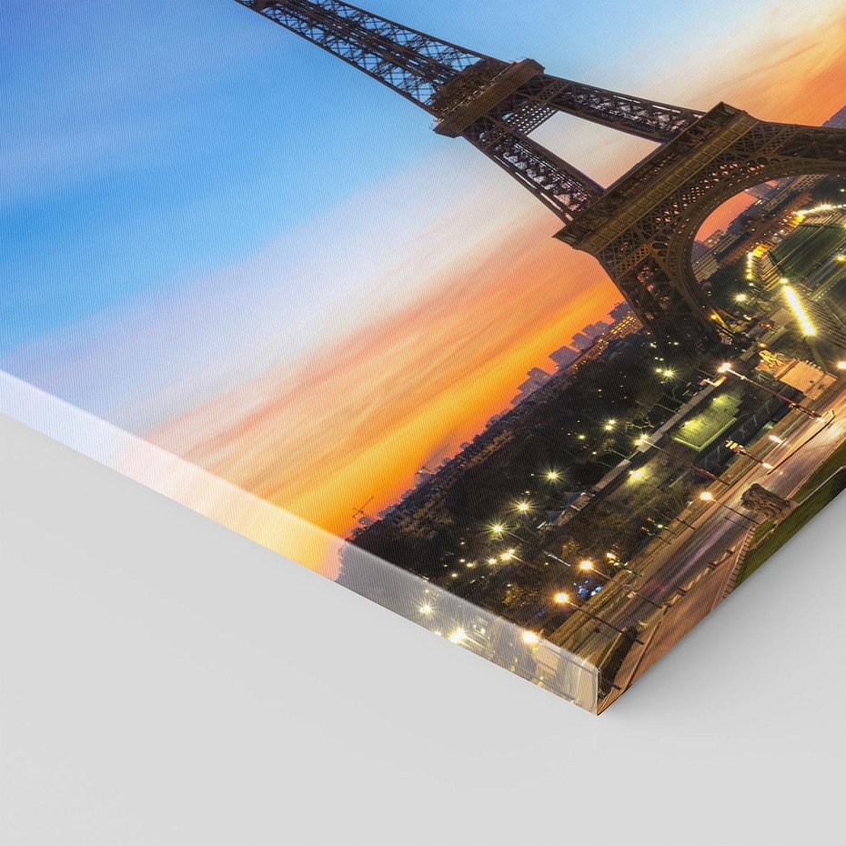 Obraz na płótnie 30x30 - Wieża Eiffla w Innej Odsłonie - wieża, Eiffla