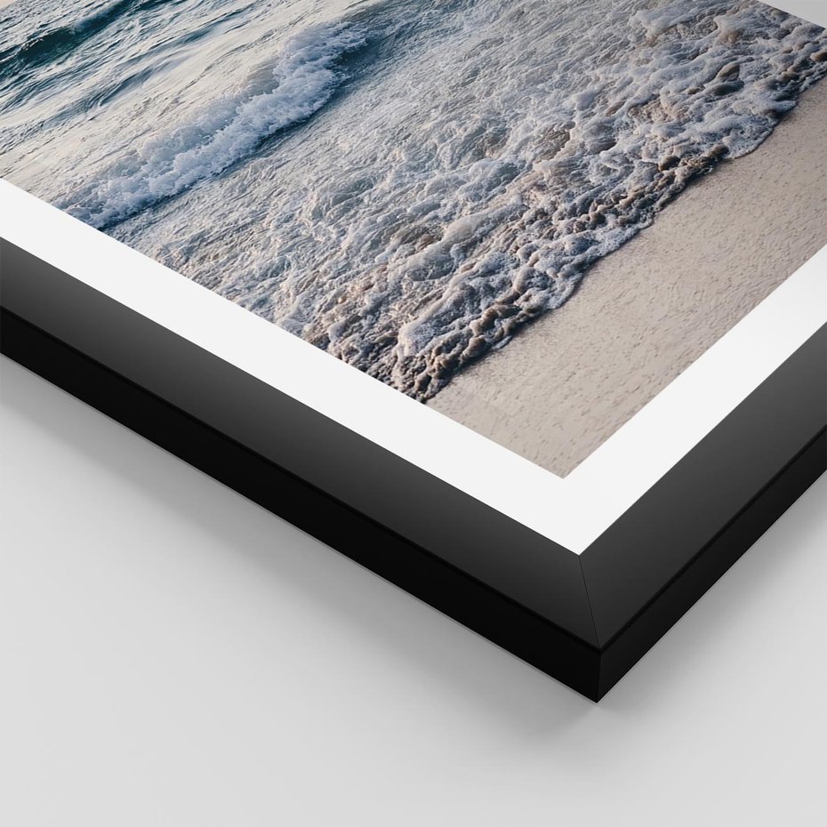 Plakat w ramie 50x70 - Malowniczy Nadmorski Krajobraz - morze, fale - rama czarna