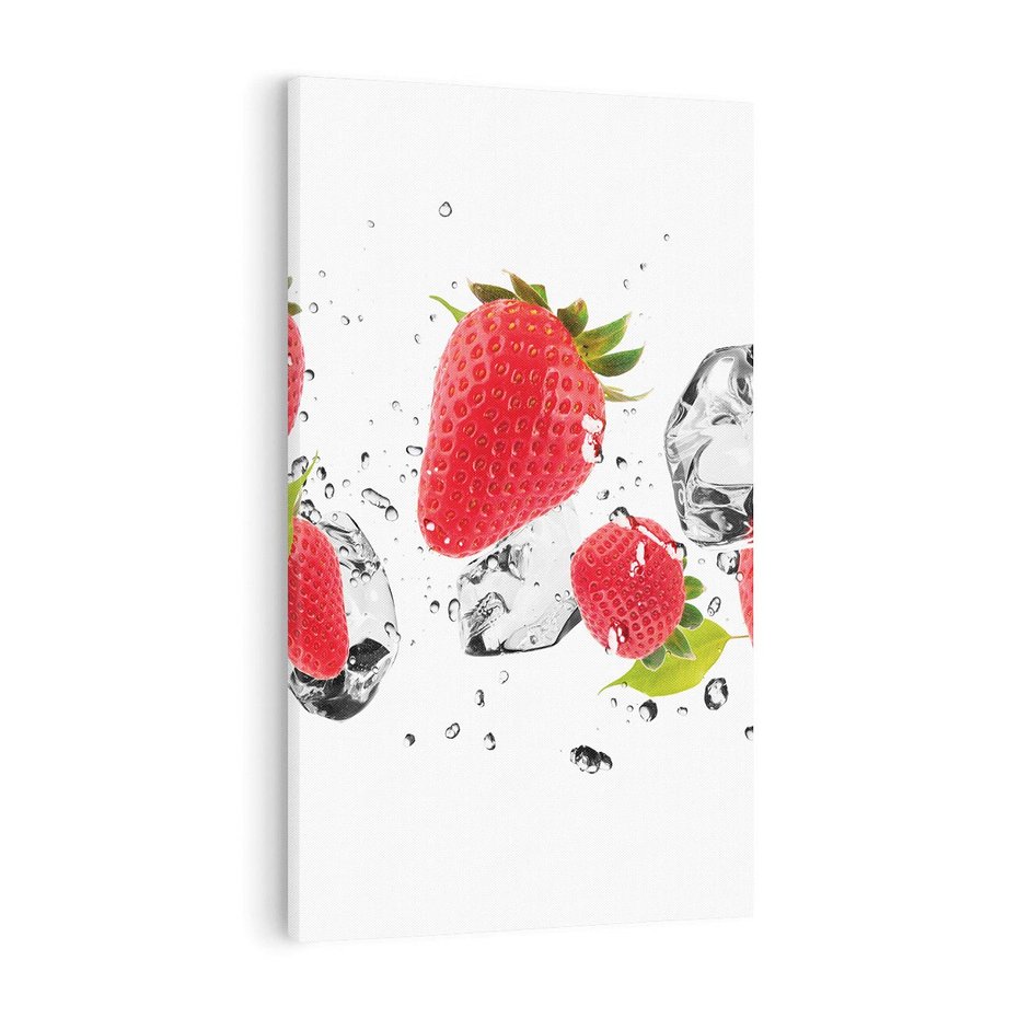 Obraz na płótnie 80x120 - Rajskie truskawki z wodą - truskawki, woda
