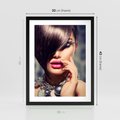Plakat w ramie 30x40 - Kobiecy urok w makijażu i fryzurze - makijaż, fryzura - rama czarna
