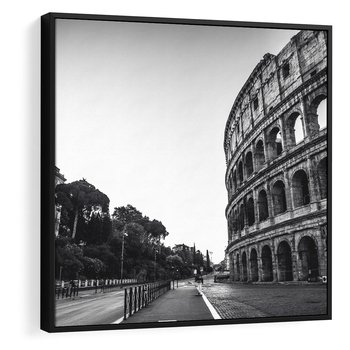 Obraz w ramie 50x50 - Echa Historii - czarno biała fotografia, koloseum - rama czarna