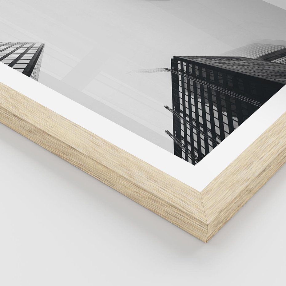 Plakat w ramie 40x50 - Nowoczesna Dynamika - perspektywa, wieżowce - rama drewno