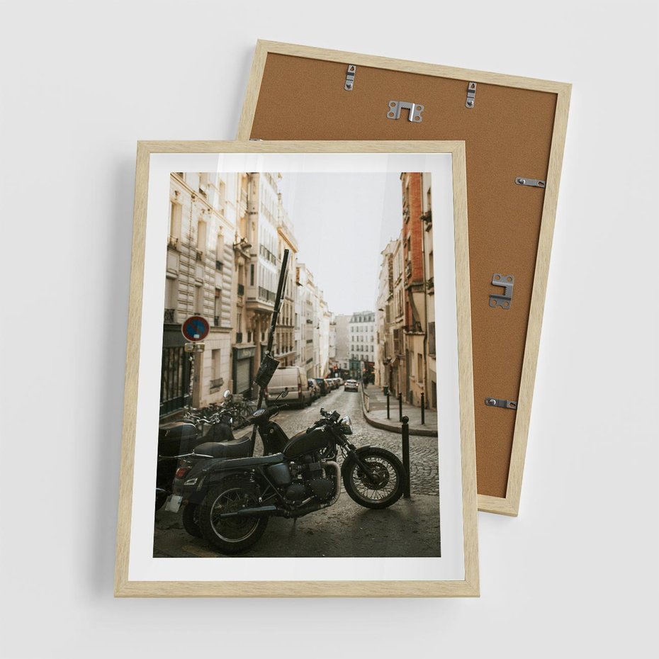 Plakat w ramie 50x70 - Ducha Przygody - motor, uliczka - rama drewno