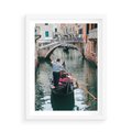 Plakat w ramie 50x70 - Kanały Wenecji - gondola, Wenecja - rama biała