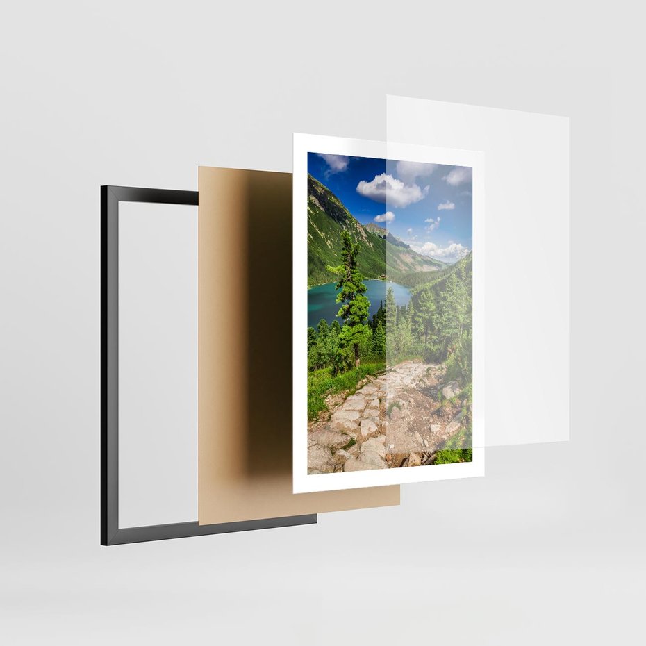 Plakat w ramie 50x70 - Jezioro górskie: harmonia natury - jezioro, góry - rama czarna