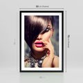 Plakat w ramie 50x70 - Kobiecy urok w makijażu i fryzurze - makijaż, fryzura - rama czarna