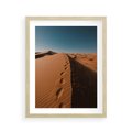 Plakat w ramie 40x50 - Piasek pustyni w ogniu - pustynia, piasek - rama drewno
