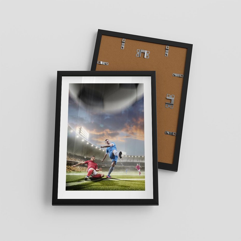 Plakat w ramie 30x40 - Ekscytacja Sportowego Świata - gol, mecz - rama czarna