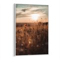 Obraz w ramie 80x120 - Zachwyt zachodem słońca na łące - zachód, słońca - rama biała