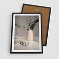 Plakat w ramie 50x70 - Eukaliptusowe liście w okularach - liście, eukaliptus - rama czarna