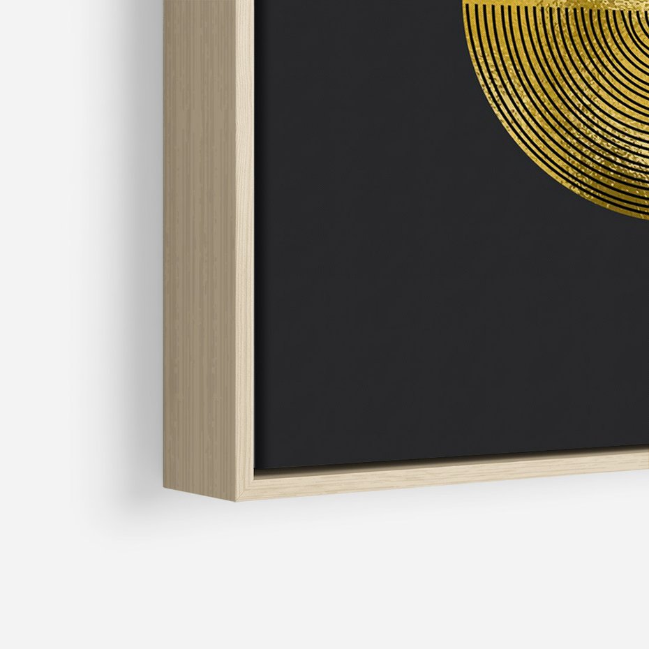 Obraz w ramie 50x70 - Migotliwe Przeniknięcia - złote koła, czarne tło - rama drewno