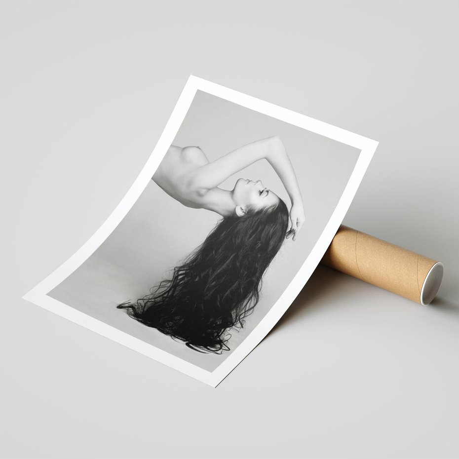 Plakat bez ramy 21x30 - Piękno włosów kobiety w ruchu - włosy, piękno