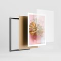 Plakat w ramie 50x70 - Złoty Akcent - złoty liść montery, gipsówka - rama czarna