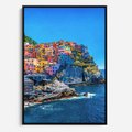 Obraz w ramie 70x100 - Barwne Wybrzeże - nadmorskie miasto na klifie, kolorowe tęczowe budynki - rama czarna