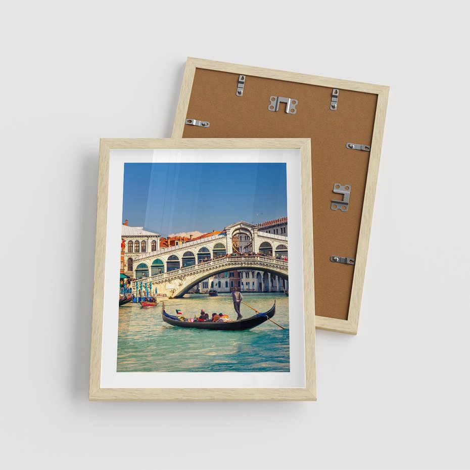 Plakat w ramie 40x50 - Romantyczna przejażdżka gondolą w Wenecji - Wenecja, gondola - rama drewno