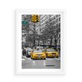 Plakat w ramie 50x70 - Taksówki w Nowym Jorku - taksówki, Nowy Jork - rama biała