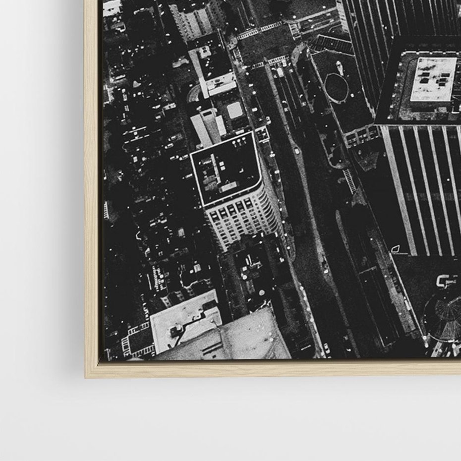 Obraz w ramie 100x70 - Kontrastujące miasto - miasto, biało - rama drewno
