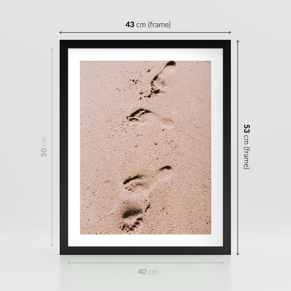 Plakat w ramie 40x50 - Ślady na Piasku - piasek, plaża - rama czarna