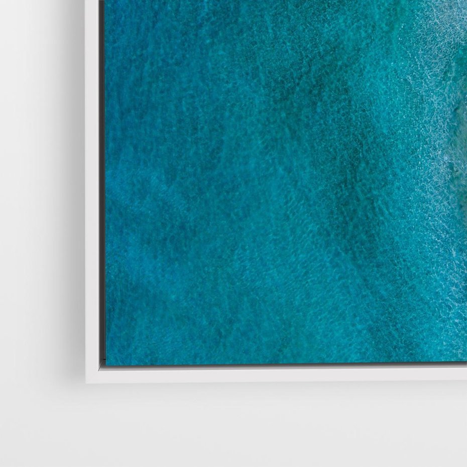 Obraz w ramie 80x80 - Spokój nad morzem - morze, plaża - rama biała