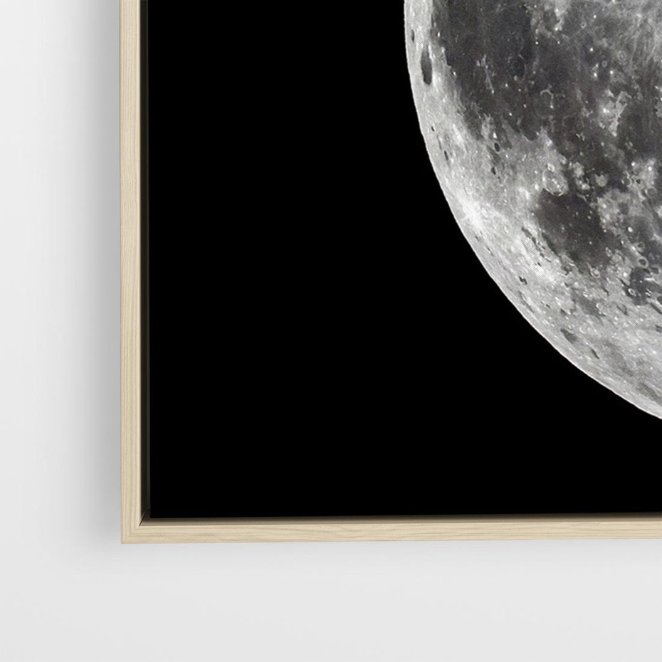 Obraz w ramie 120x80 - Księżycowa Aura - zdjęcie, ogromny księżyc na czarnym tle - rama drewno