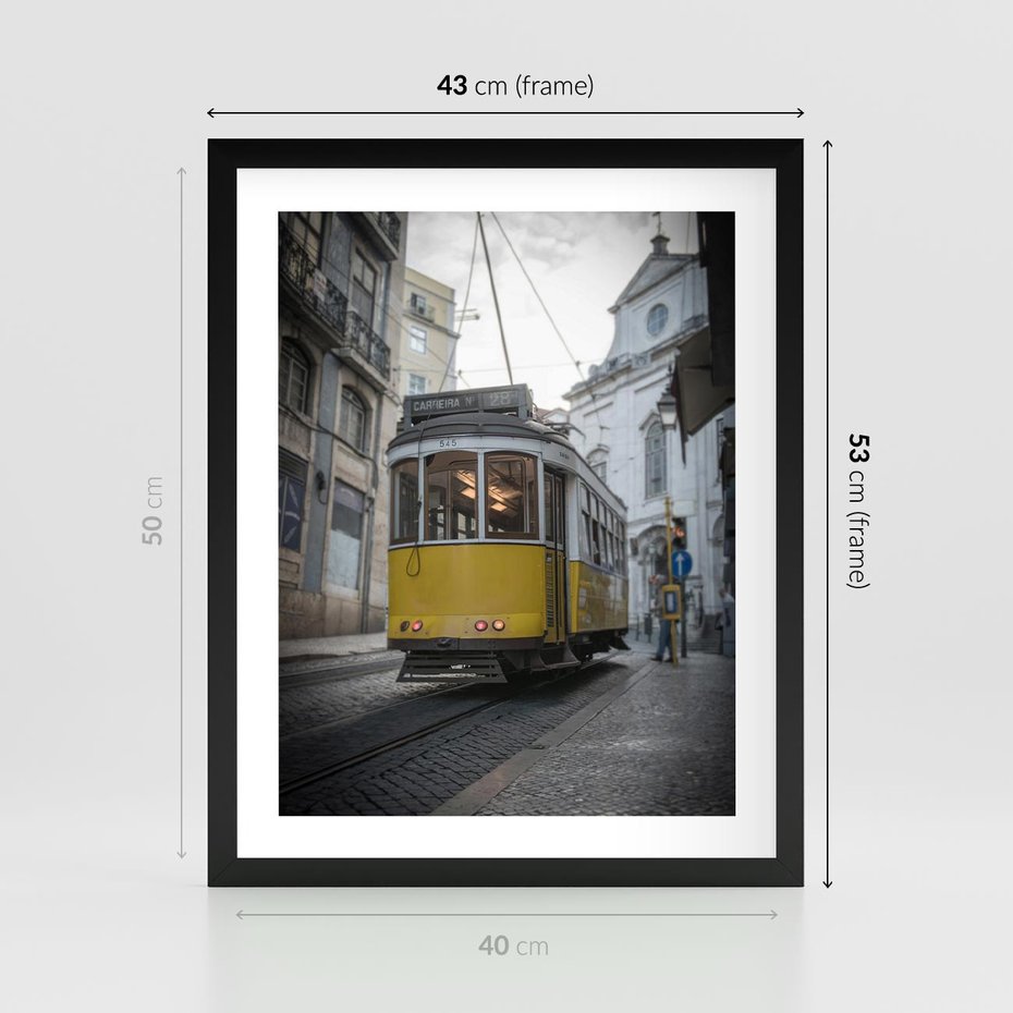 Plakat w ramie 40x50 - Urok tramwajów Lizbony - tramwaj, Lizbona - rama czarna