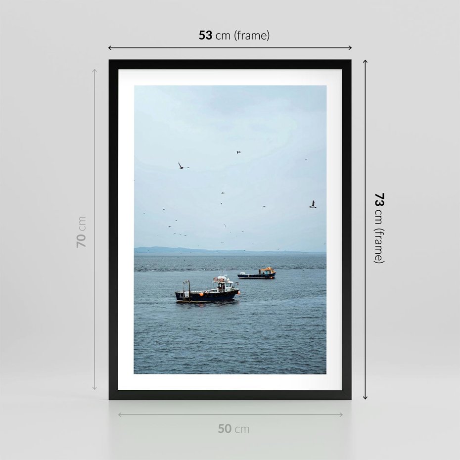 Plakat w ramie 50x70 - Rybacki Urok - morze, kutry rybackie - rama czarna