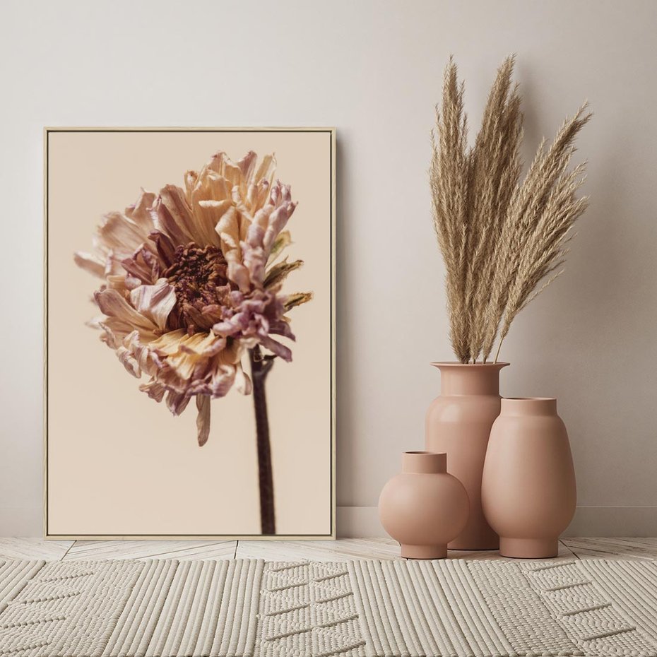 Obraz w ramie 50x70 - Delikatne piękno - suche, kwiaty - rama drewno