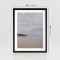 Plakat w ramie 30x40 - Mglista plaża - plaża, mgła - rama czarna