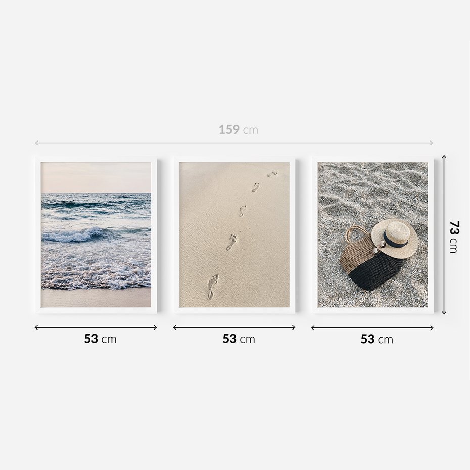 Zestaw obrazy w ramie 50x70 galeria - Plaża, piasek, ślady, kapelusz - rama biała