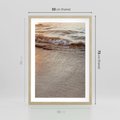 Plakat w ramie 50x70 - Spokój Morza: Fale na Plaży - fale, morze - rama drewno