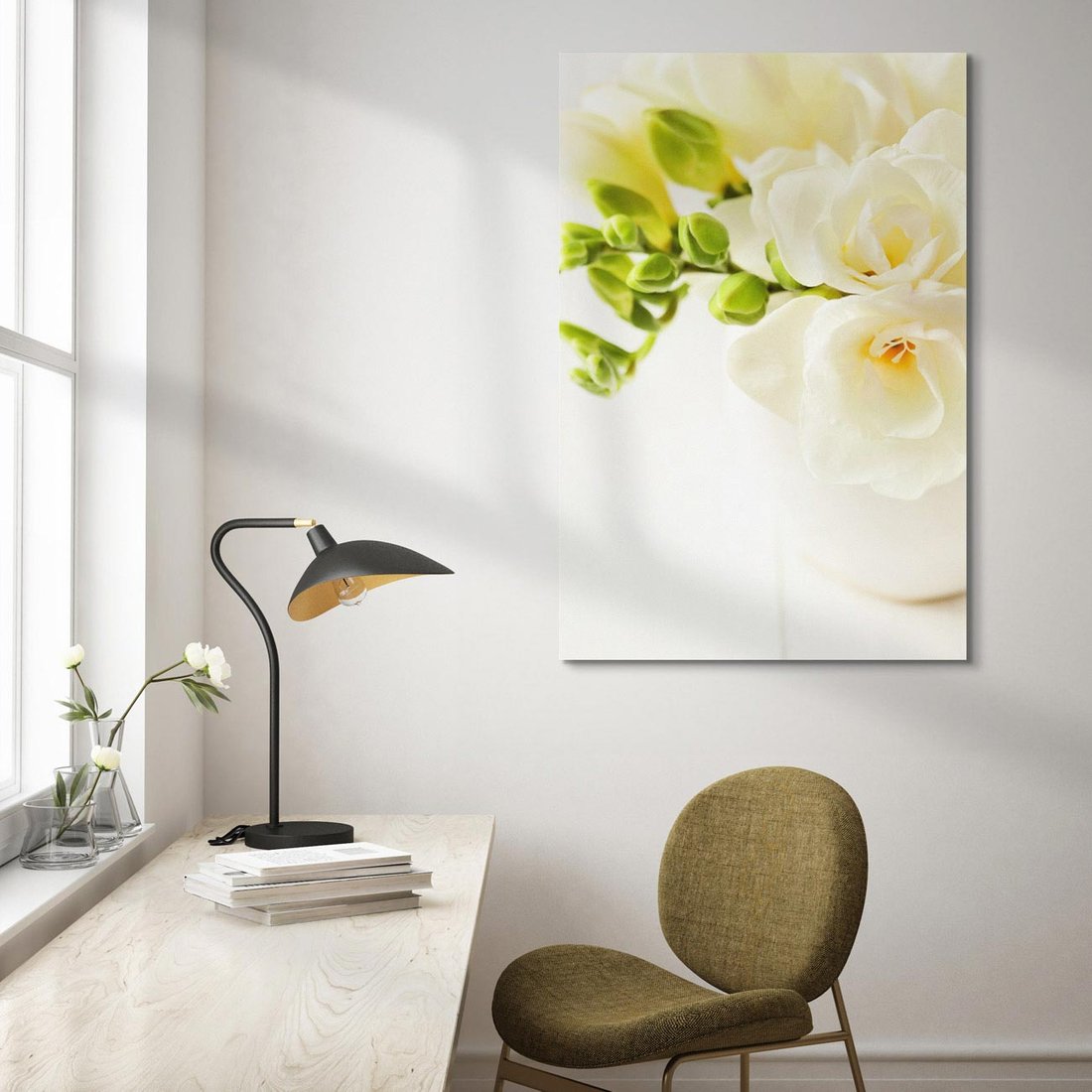 Obraz na płótnie 70x100 - Subtelność białych frezji - frezja, białe