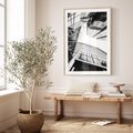 Plakat w ramie 40x50 - Wznoszący się Wysoko - architektura, wysoki wieżowiec - rama drewno
