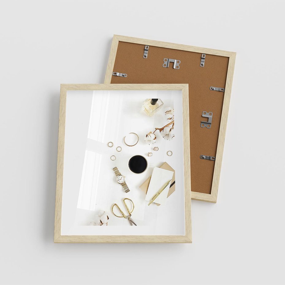 Plakat w ramie 40x50 - Luksusowy Lifestyle - kompozycja lifestyle, fotografia - rama drewno