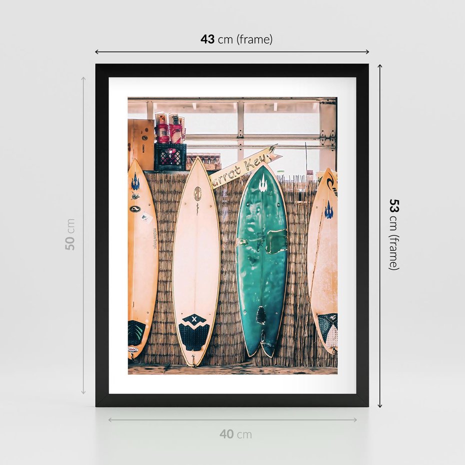 Plakat w ramie 40x50 - Deski Surfingowe w Pionie - deski surfingowe, ustawione pionowo - rama czarna