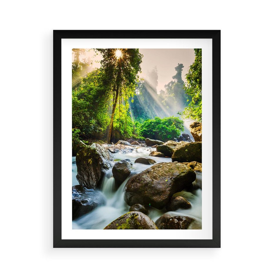 Plakat w ramie 50x70 - Idylliczny strumyk w urokliwym lesie - strumyk, las - rama czarna