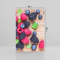 Obraz na płótnie 80x120 - Smak malin i borówek - owoce, leśne