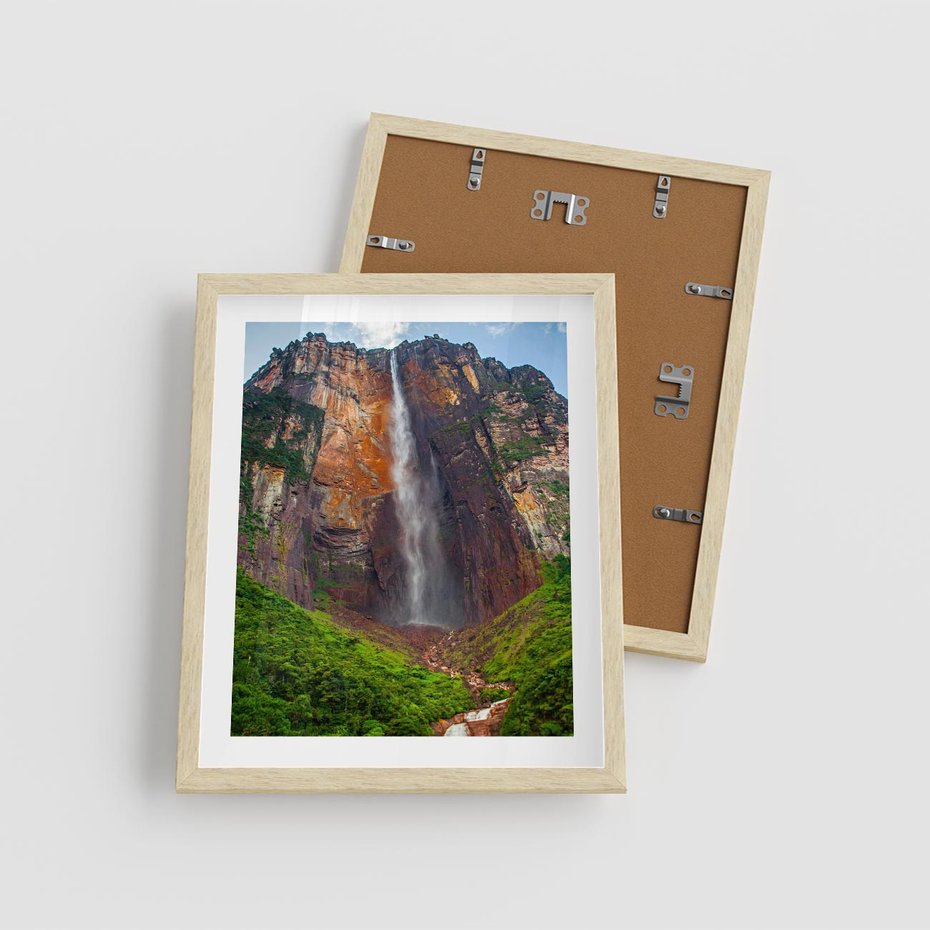 Plakat w ramie 40x50 - Górska siła wodospadów - wodospad, góra - rama drewno