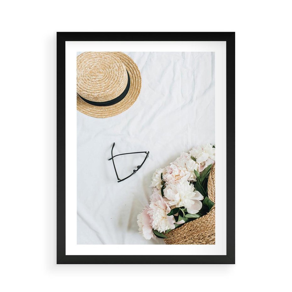 Plakat w ramie 50x70 - Urok Kobiecej Fotografii - kompozycja kobieca, fotografia - rama czarna