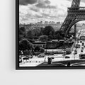 Obraz w ramie 50x70 - Wieża Eiffla - czarno białe zdjecie, wieża eiffla - rama czarna