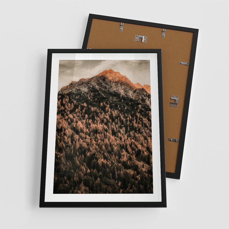 Plakat w ramie 50x70 - Jesienna Godzina w Górach - góry, las w górach - rama czarna