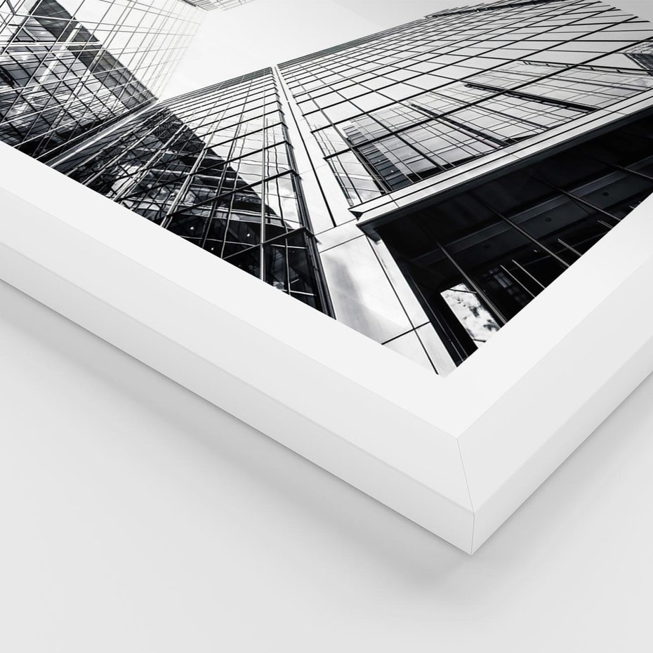 Plakat w ramie 50x70 - Wznoszący się Wysoko - architektura, wysoki wieżowiec - rama biała