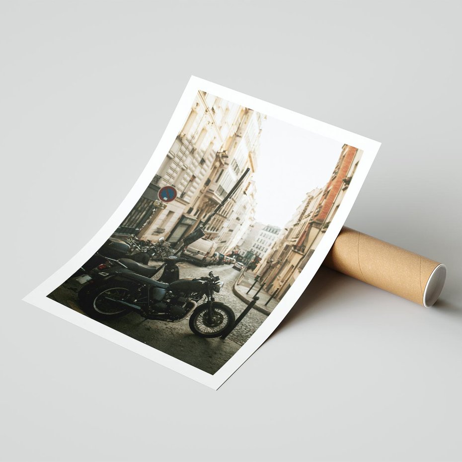 Plakat bez ramy 50x70 - Ducha Przygody - motor, uliczka