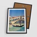Plakat w ramie 50x70 - Romantyczna przejażdżka gondolą w Wenecji - Wenecja, gondola - rama czarna
